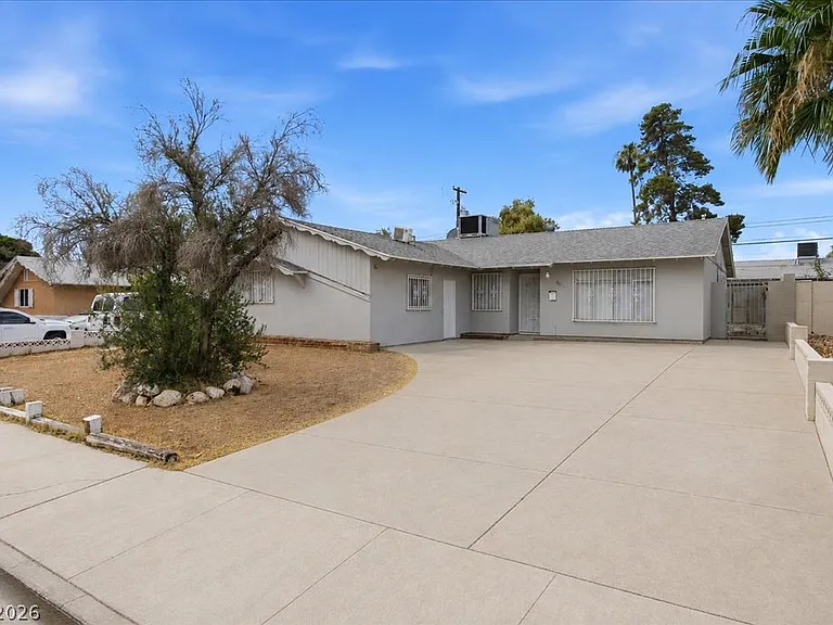 4013 Esmeralda Ave — Photo 14