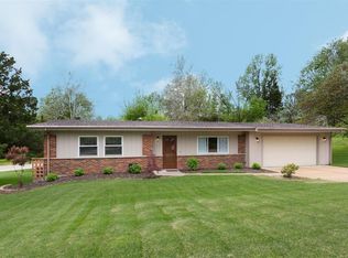 103 Fiesta Cir, Saint Louis, MO