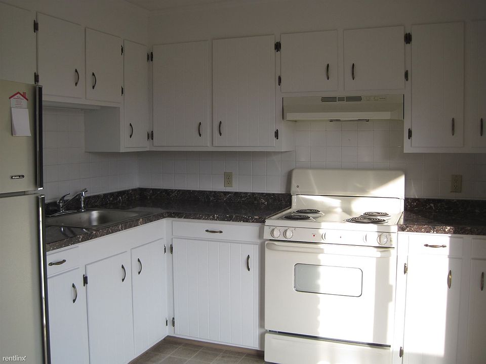 1149WMain Kitchen (1)