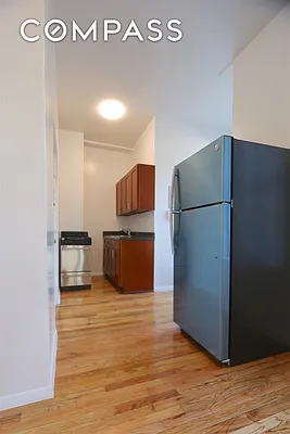 Rented by Compass | media 32