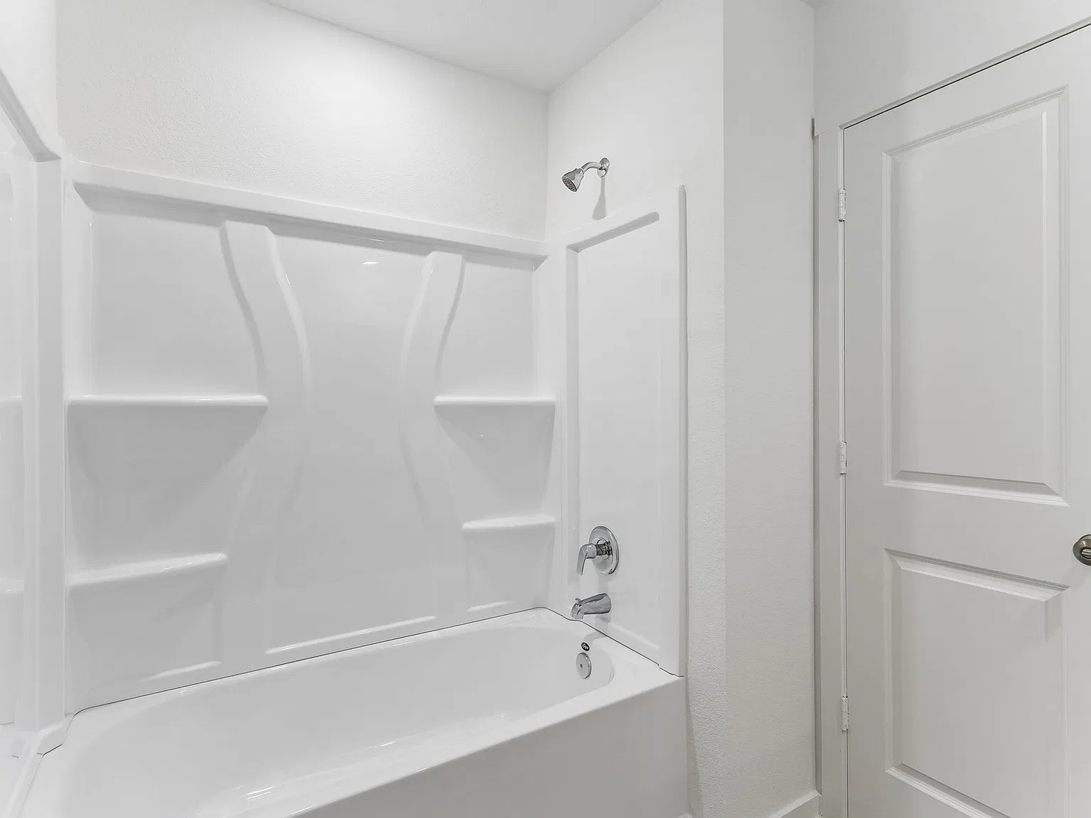 4 bed, 1600 sqft, $1,850 — Photo 4