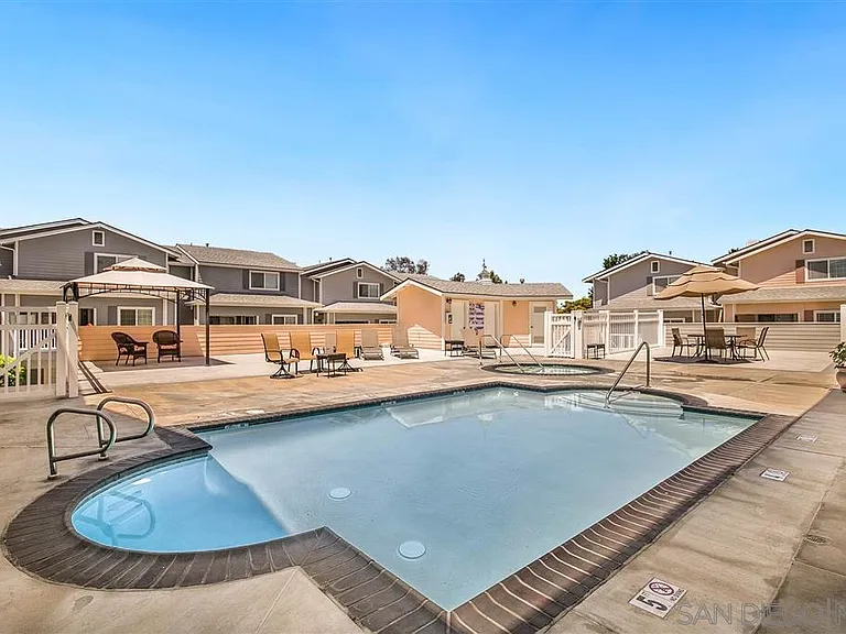 Community pool