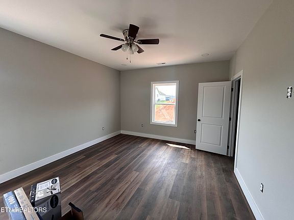 5th image of 146 Eva Ln