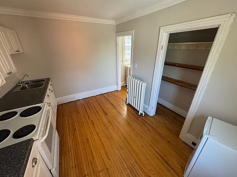 167 King St E #3 — Photo 11