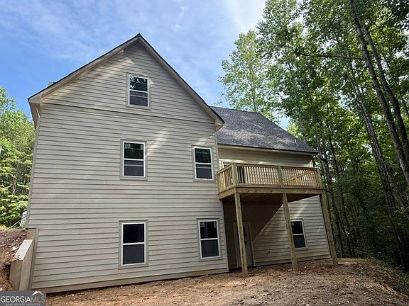 4th image of 48 Ithica Ct