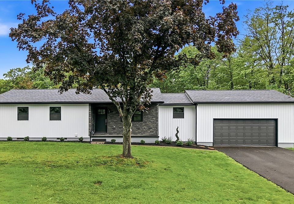 1st image of 44129 Columbiana Waterford Rd