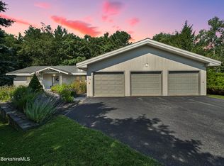 26 Westbrook Ter, Pittsfield, MA 01201