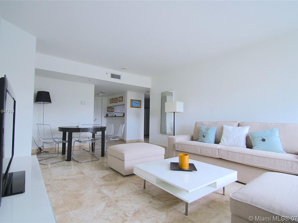1st image of 650 West Ave APT 303