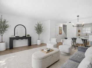 308 Saint Charles Ct, Charleston, SC 29407