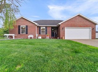 3439 Lost Creek Dr, Evansville, IN 47725