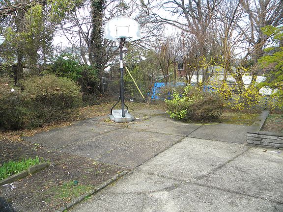 3rd image of 3020 Corporal Kennedy St