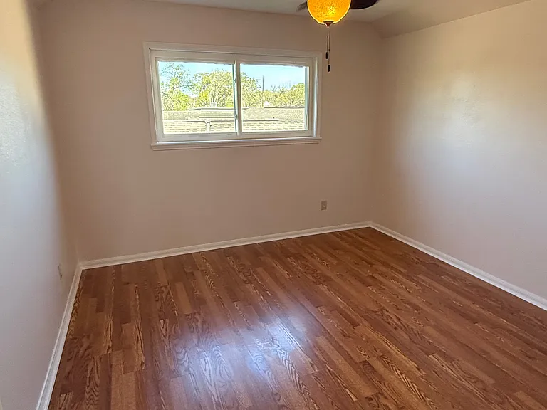1109 Sally Anne Dr — Photo 11