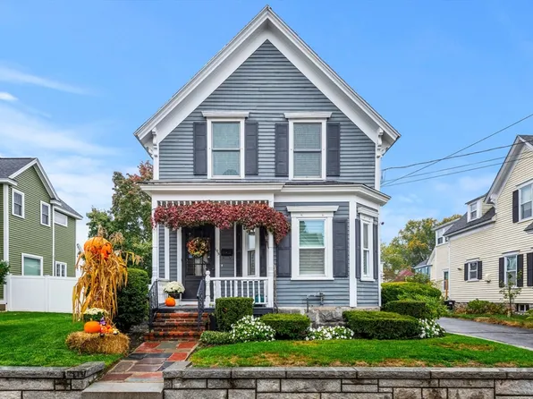105 Jenness St, Lowell, MA 01851