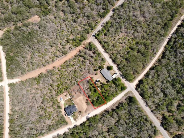 274 Bali Hai Ln, Bastrop, TX 78602