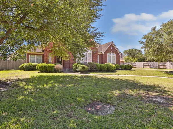 11326 Dawnheath Dr, Cypress, TX 77433