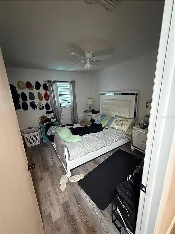 3 bed, 1.0 bath, 1500 sqft, $2,200 — Photo 3