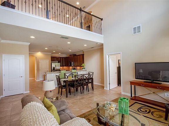 4th image of 280 Terracina Dr