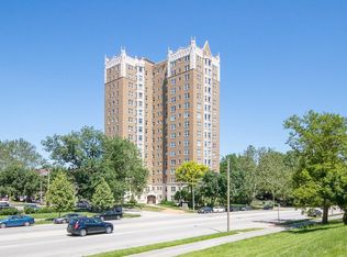 625 S Skinker Blvd APT 402, Saint Louis, MO