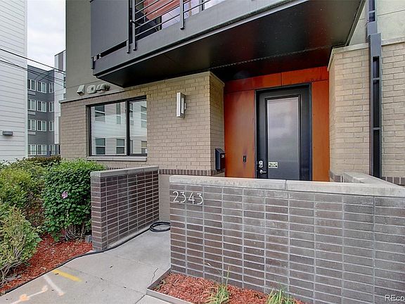 4th image of 2343 Glenarm Pl