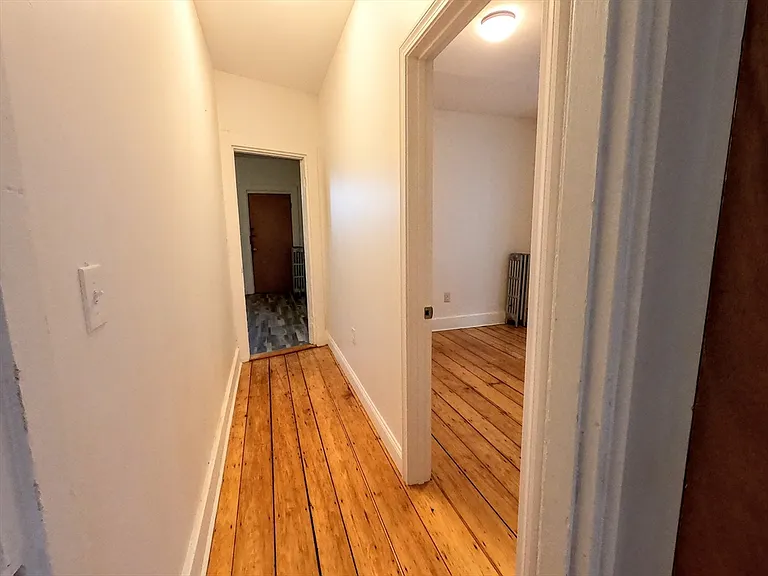 90 Wenham St #2 — Photo 21