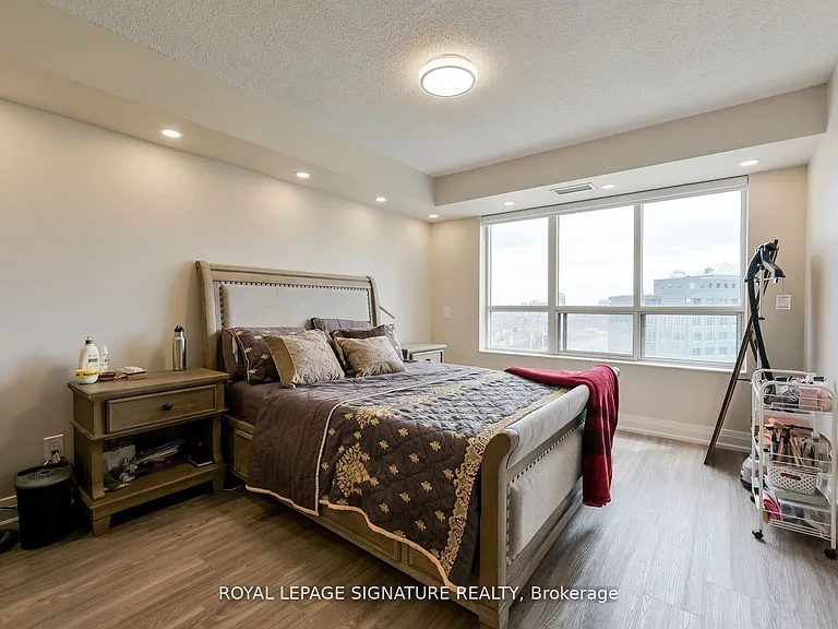 25 Kingsbridge Garden Cir #1126 — Photo 28