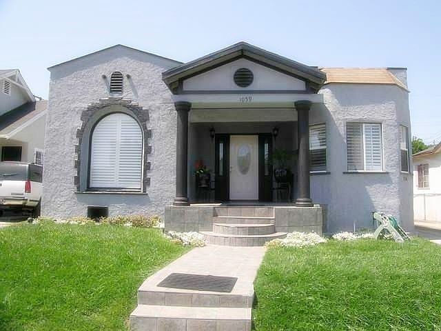 1st image of 1059 W 99th St