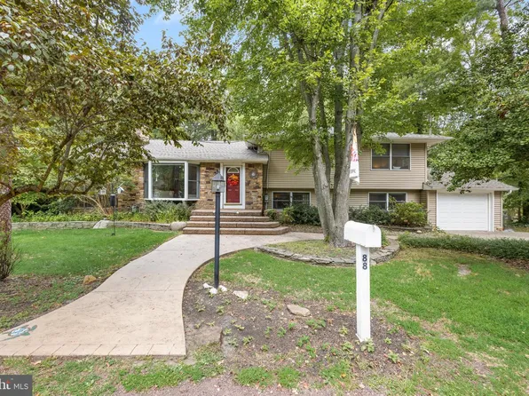 88 Setauket Trl, Medford Lakes, NJ 08055