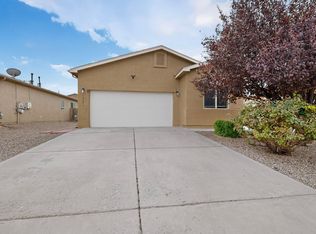 1515 Desert Paintbrush Loop NE, Rio Rancho, NM 87144