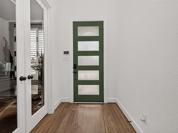 4th image of 15211 Deseo Dr