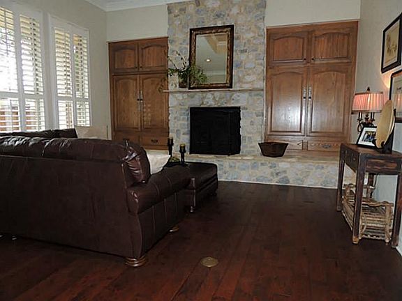 4th image of 15 Hanna Ct