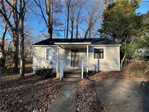 819 E Brookline St, Winston Salem, NC 27107