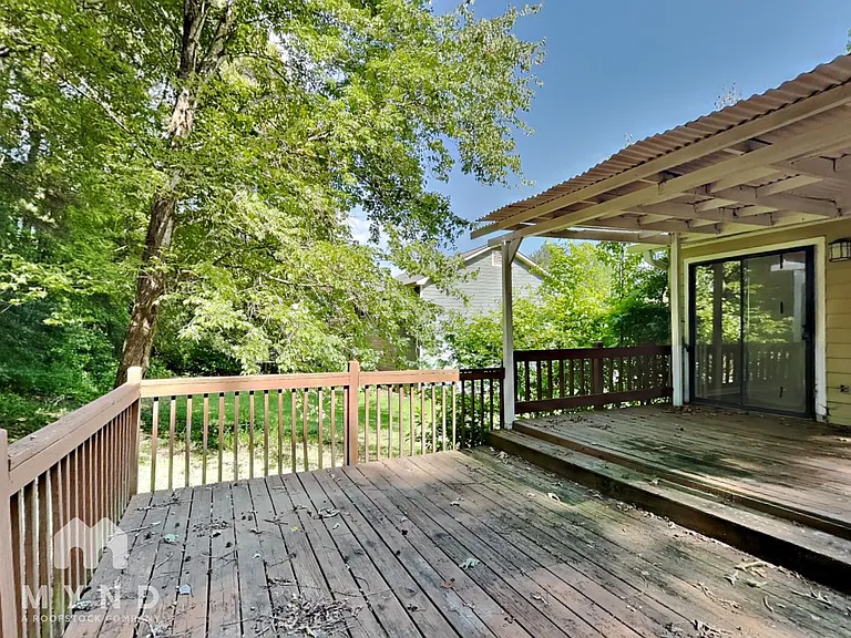 2682 Winding Creek Dr — Photo 22