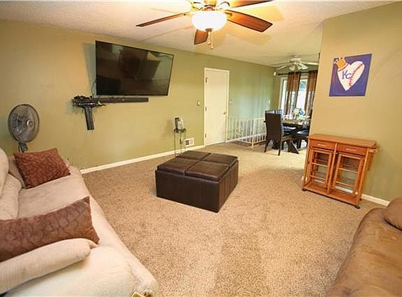 3rd image of 4020 Crane Cir