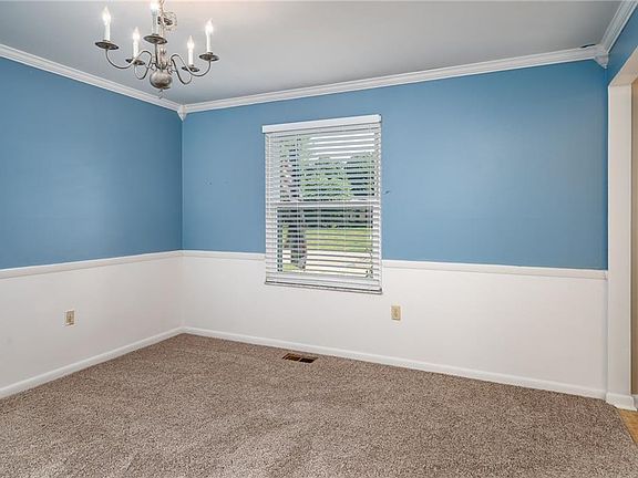 4th image of 980 Fernshire Dr