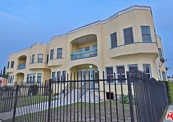3rd image of 1824 1/2 S Highland Ave