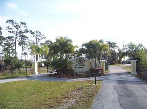 2nd image of 2441 SE North Lookout Blvd