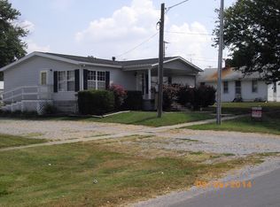 205 N Conger St, Norris City, IL 62869