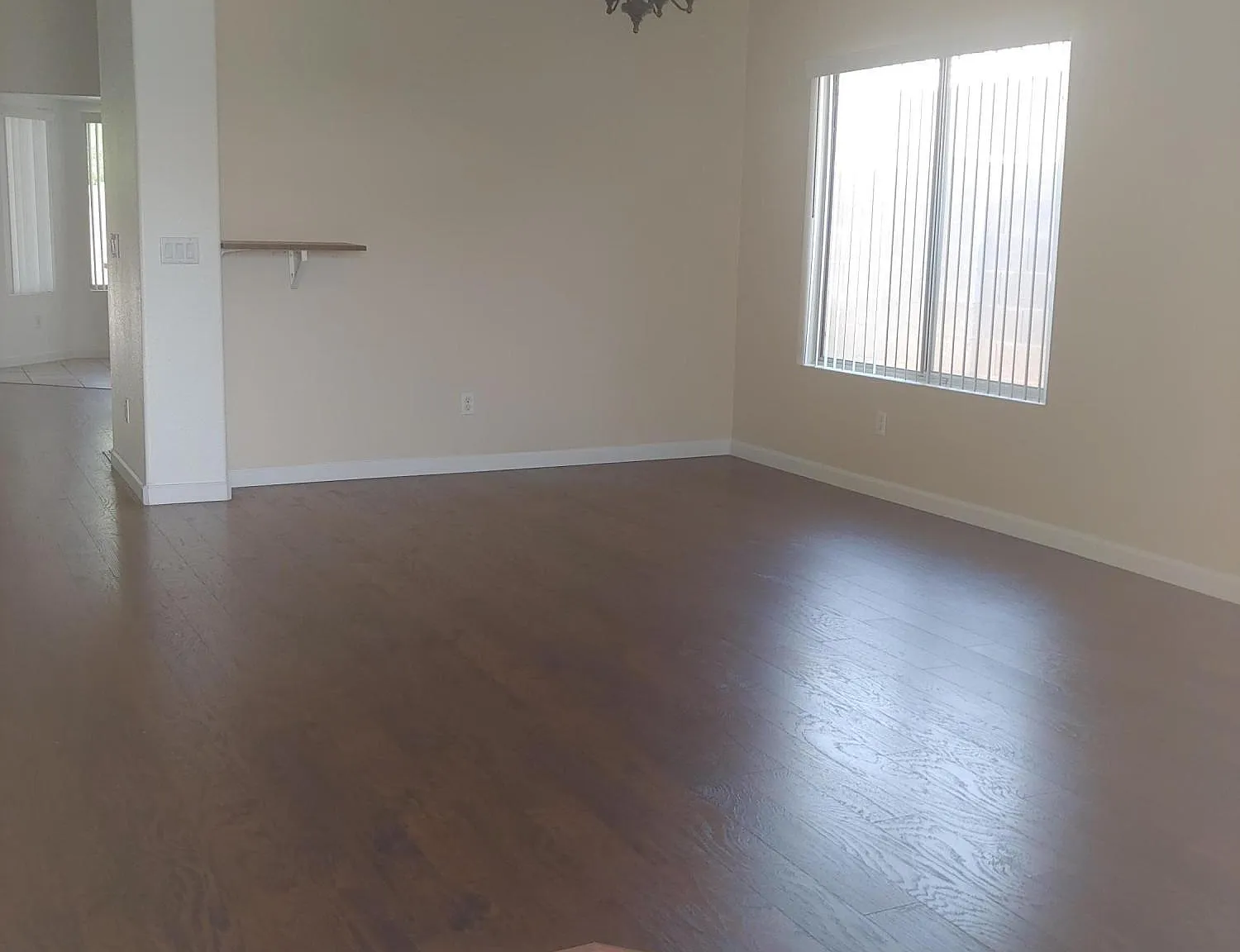 4 bed, 2.0 bath, 1833 sqft, $2,450 — Photo 2
