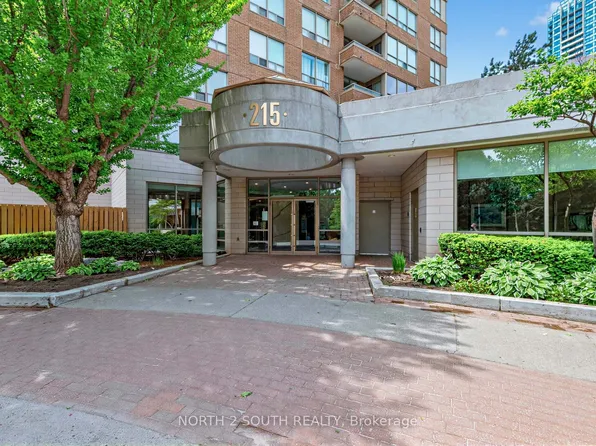 215 Wynford Dr #2802, Toronto, ON M3C 3P5