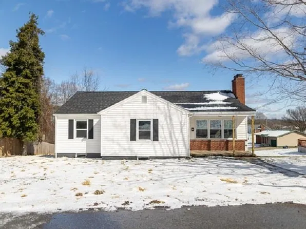 1333 Cantrell St, Ashland, KY 41102