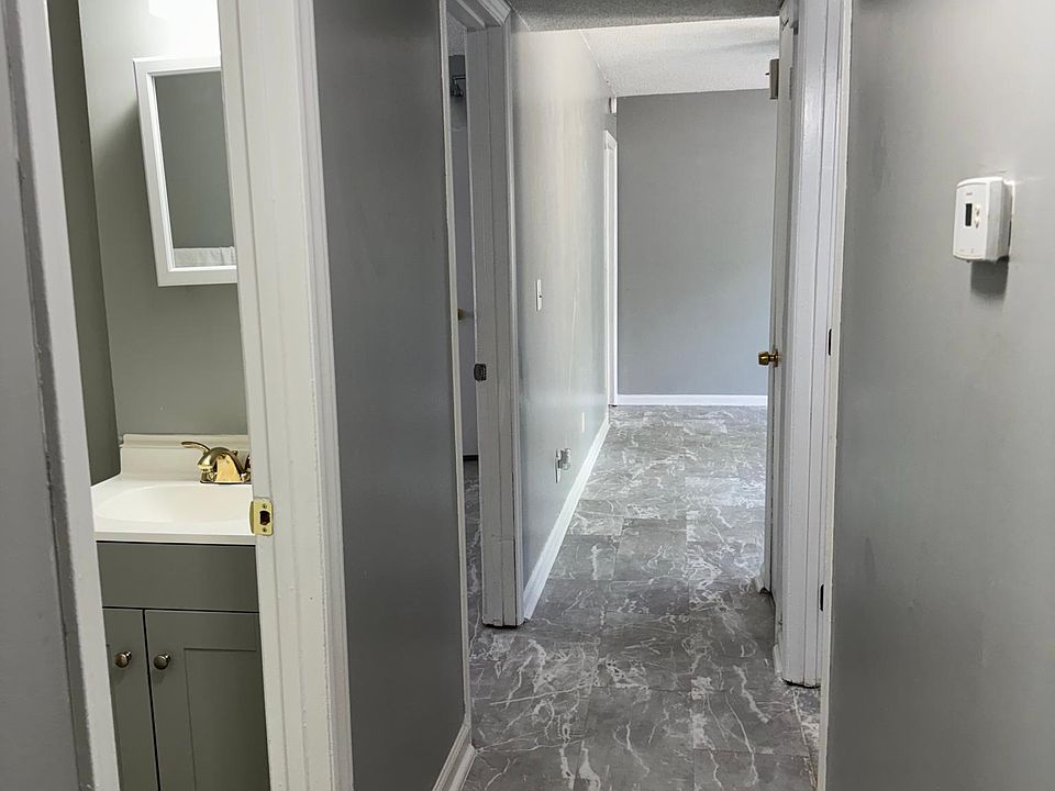 1st image of 6006 Bridlewood Ln