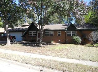 819 S Preston Rd, Burkburnett, TX 76354