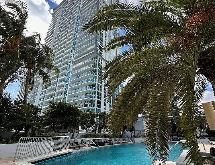 1060 Brickell Ave #413 — Photo 11