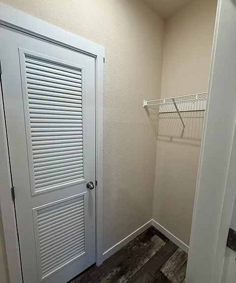 403 NW Commerce St — Photo 14