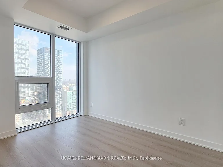 100 Queen St E #2617 — Photo 11