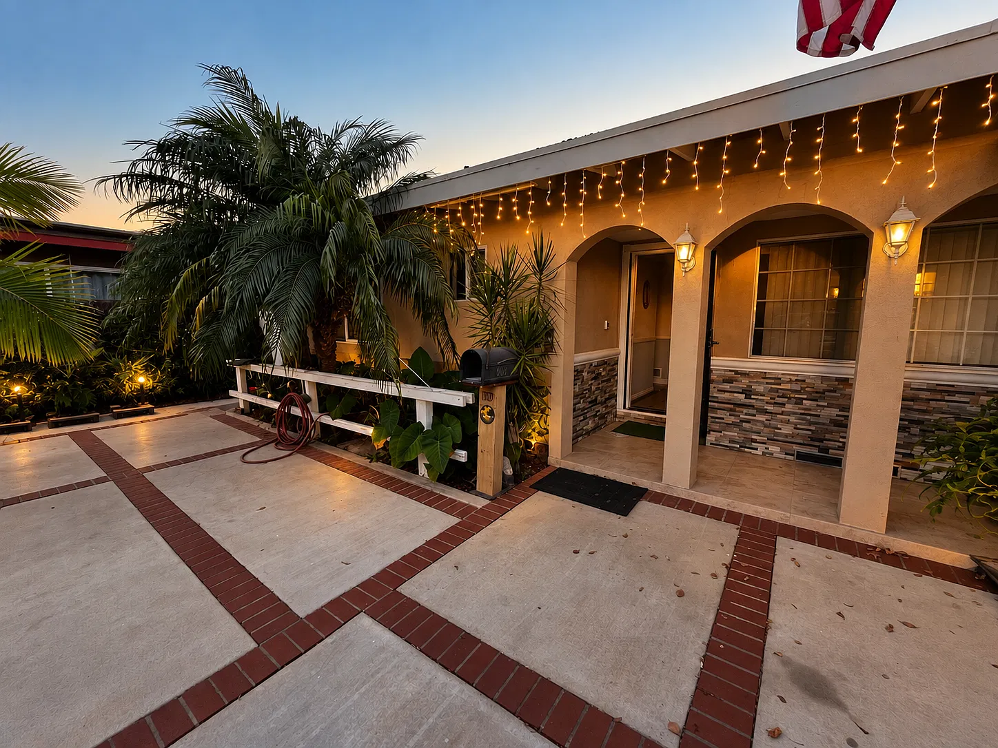 5 bed, 1861 sqft, $1,000 — Photo 3