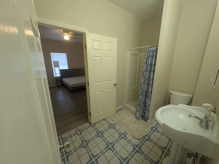 1335 Jewett St #1 — Photo 5