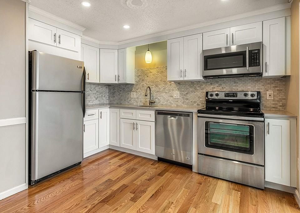 35 Canal St APT M, Lynn, MA 01905 | Zillow