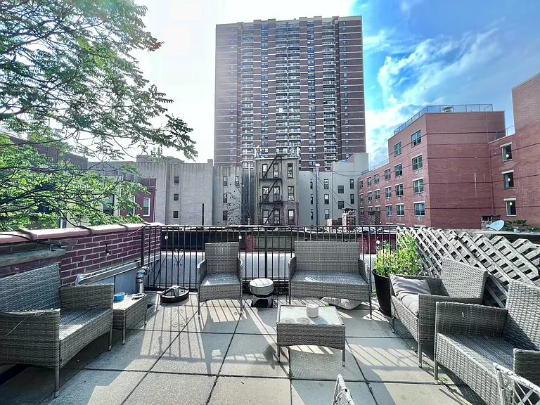 2 Sylvan Ct #1 — Photo 17