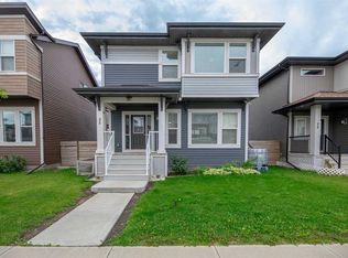 25 N Cornerstone Mnr NE, Calgary, AB T3N1G5